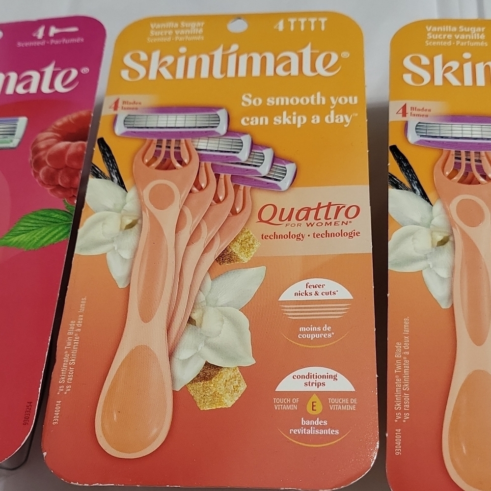 Skintimate Raspberry Rain and Vanilla Sugar Razors - Picture 3 of 13